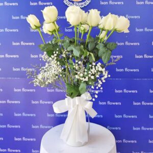 9-25 Big White Roses in Vase A