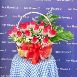 15-25 Big Red Roses - Short in Basket C