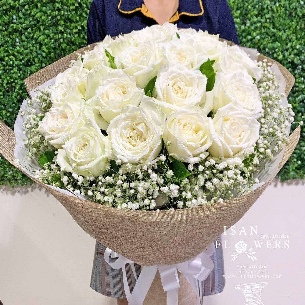 24 big white roses in brown round bouquet a pre