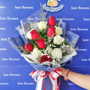 9-18 Big Red & White Roses in Dark Blue - Slope Bouquet B